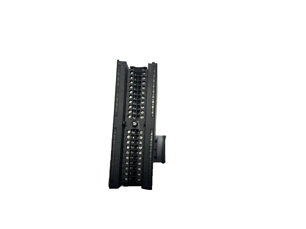 S7 SM322 32 OUTOUT